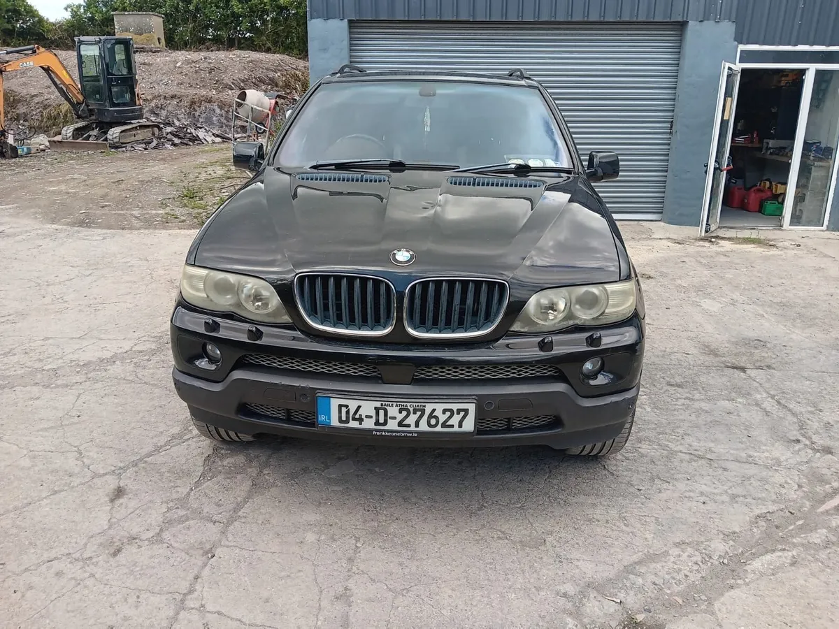 BMW X5 Crew Cab - Image 1