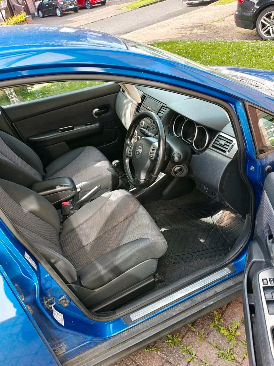 Nissan tiida 2008 - Image 4