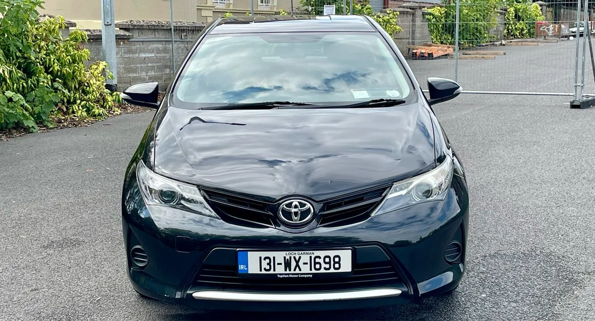 2013 Toyota Auris 1.4D4D Terra - Image 2