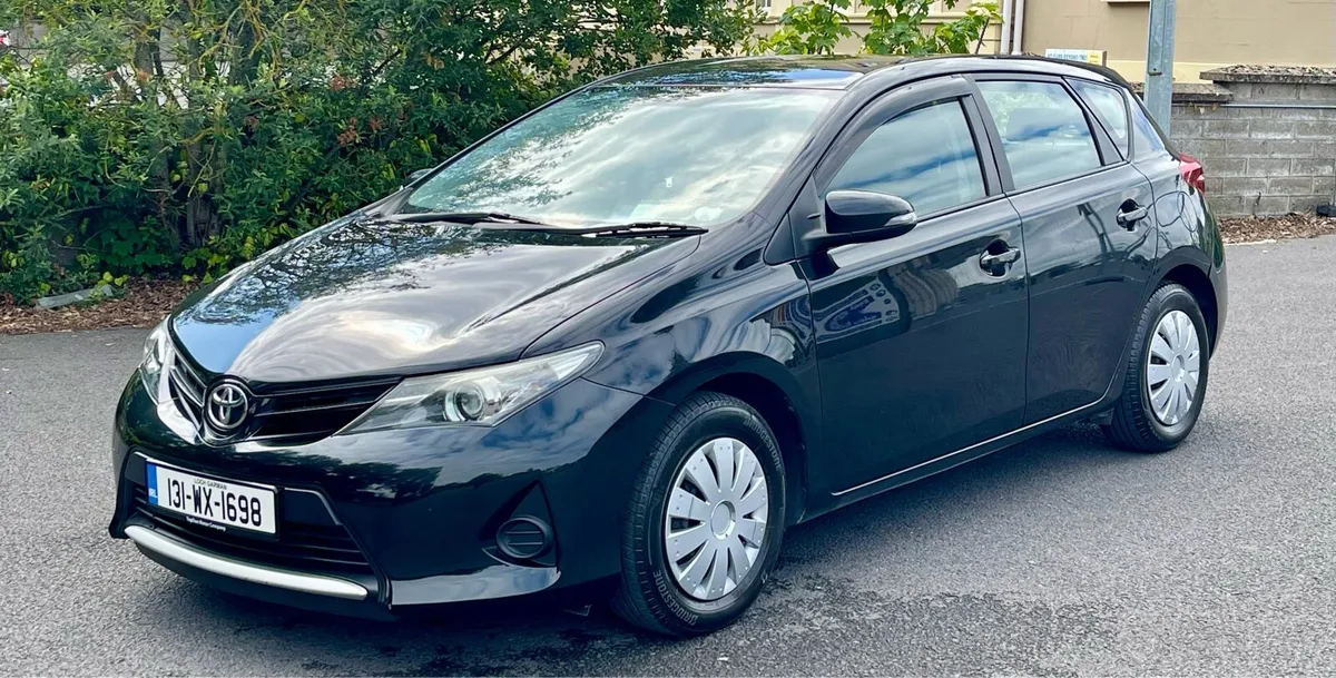 2013 Toyota Auris 1.4D4D Terra - Image 3