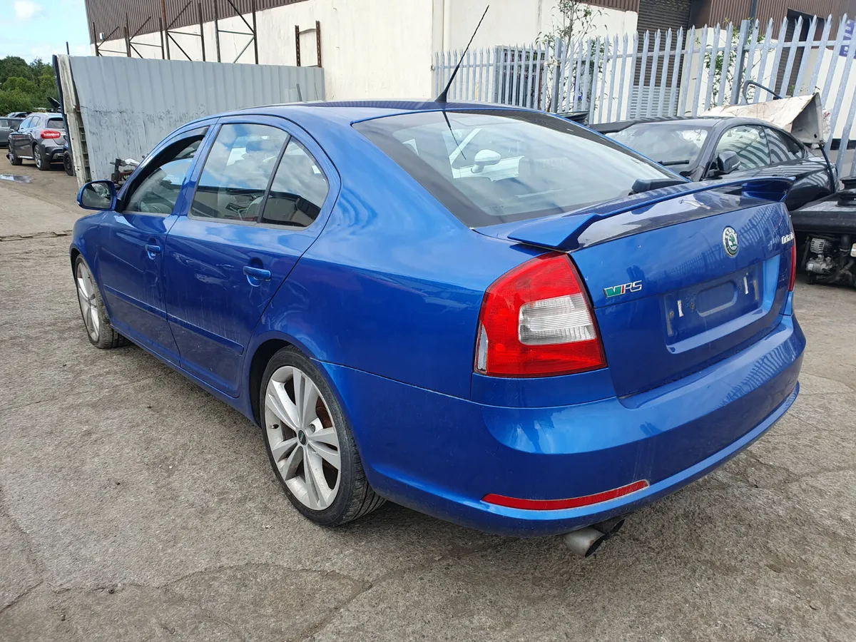 10 SKODA OCTAVIA  VRS 2.0 TFSI (CCZ) FOR BREAKING - Image 4