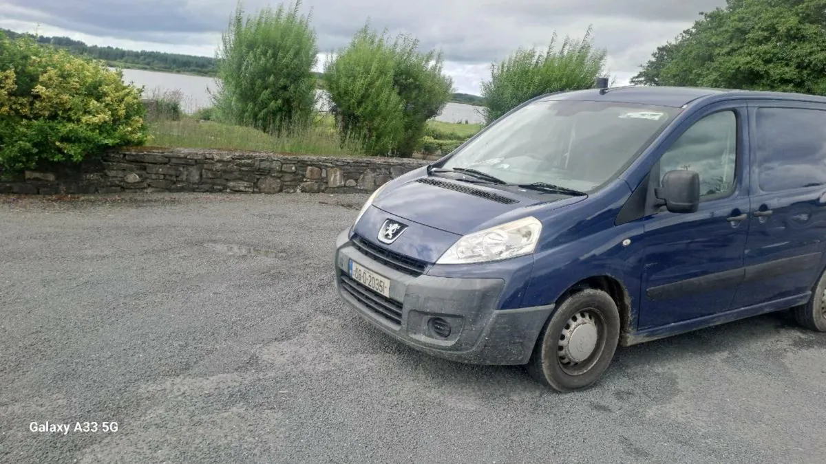 Van - Image 3