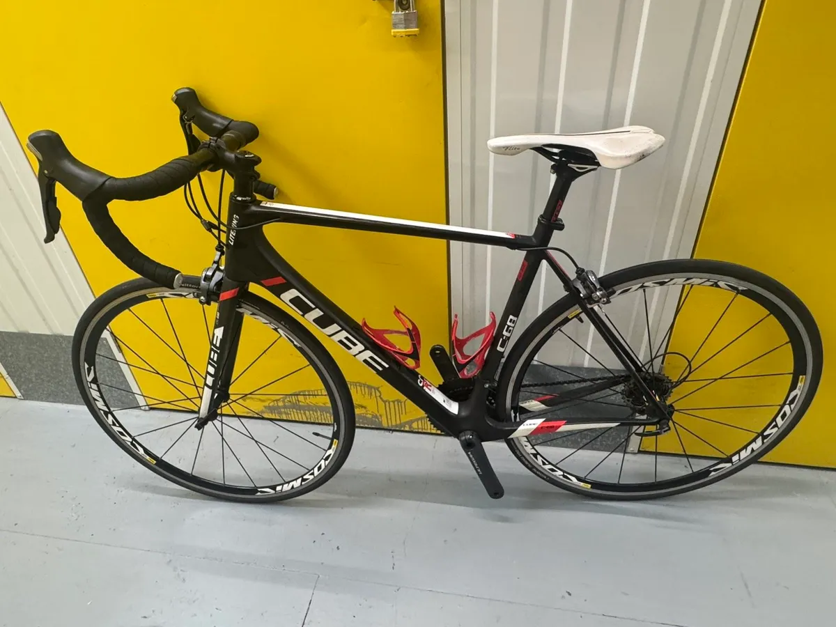 54 very Light Carbon Frame - Image 1