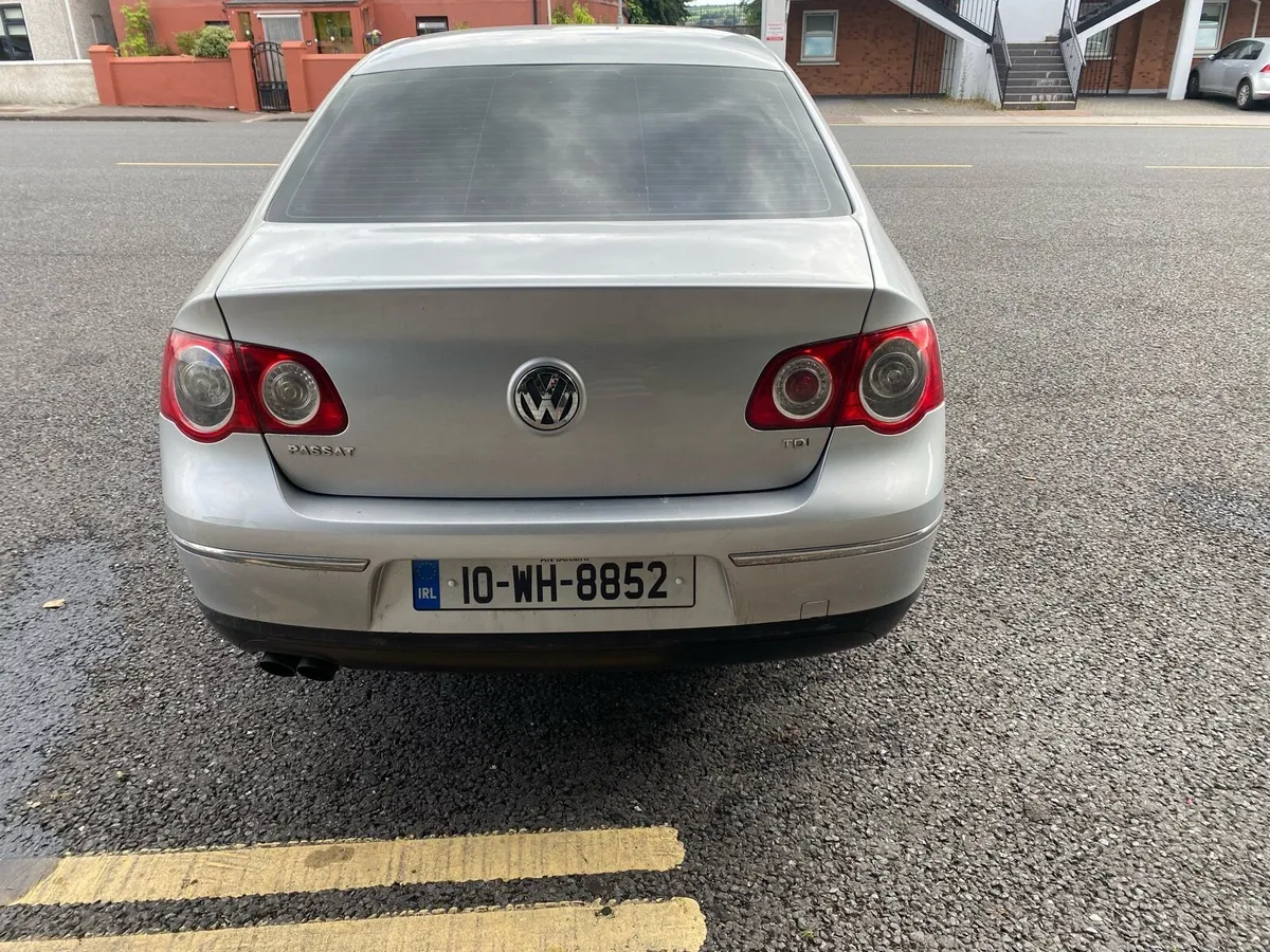 Volkswagen Passat Highline Plus - Image 3