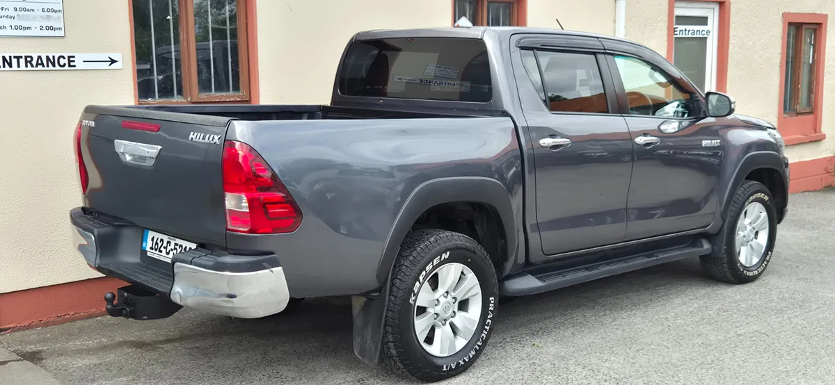 Toyota Hilux 2016 - Image 4