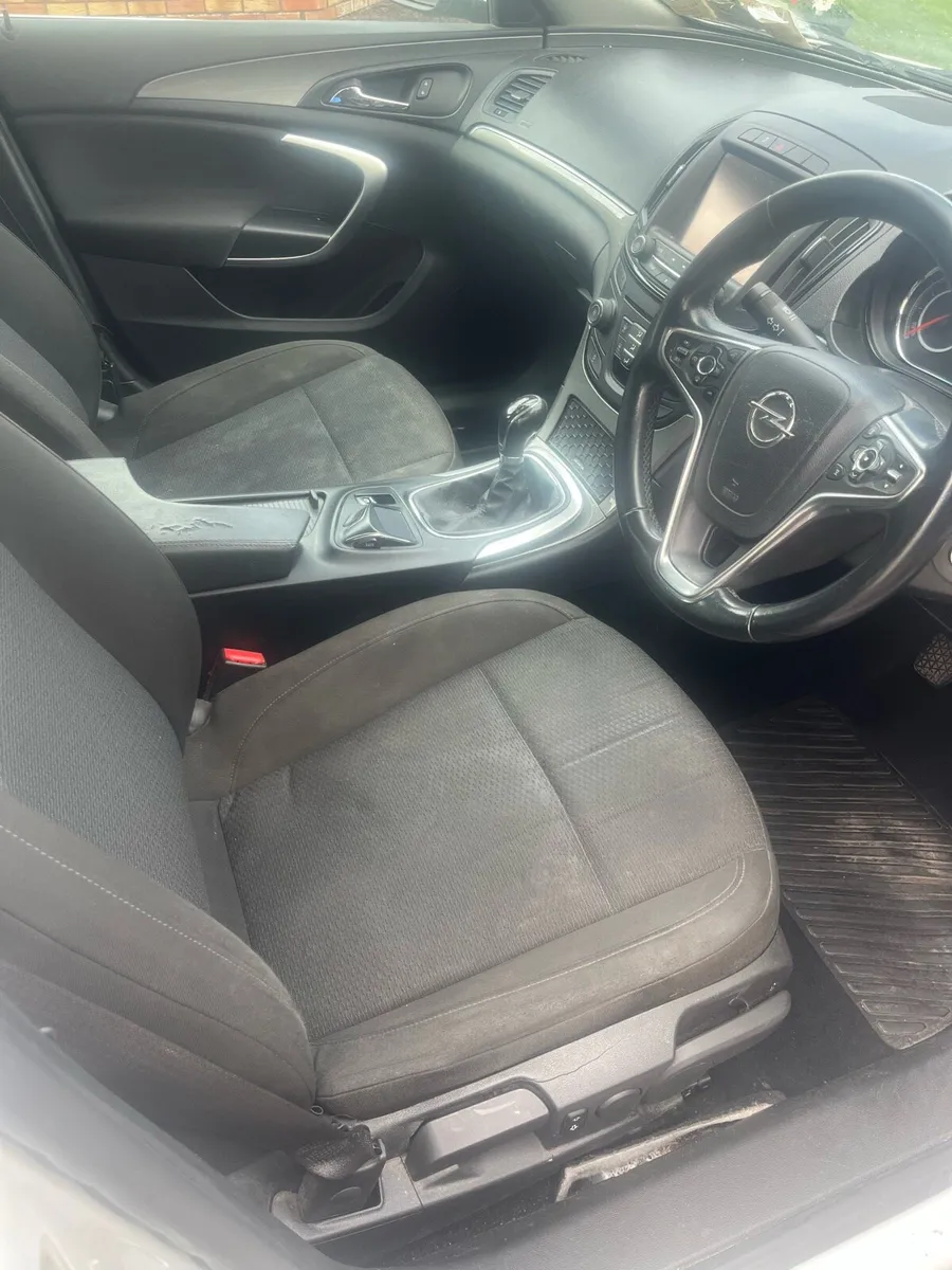 142 Opel Insignia - Image 3