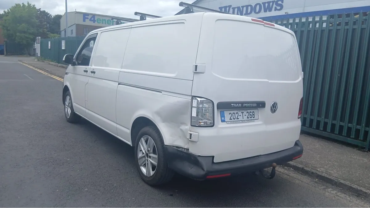 Volkswagen transporter - Image 4