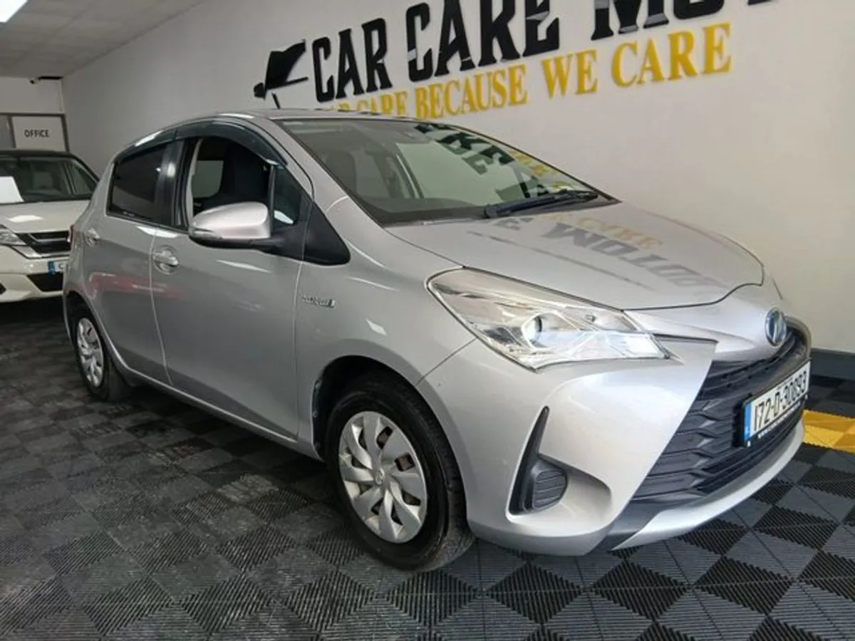 Toyota Vitz Daa-nhp130 5DR Auto - Image 3