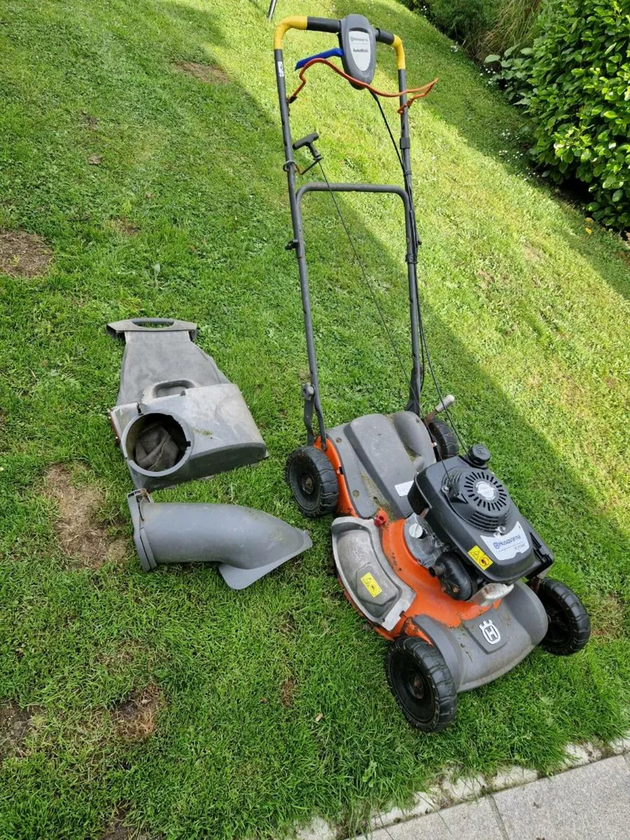 Husqvarna lawnmower,honda engine - Image 1