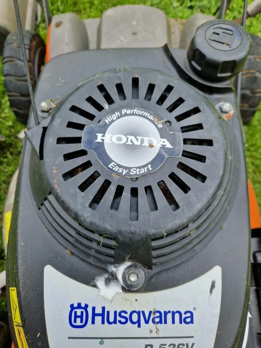 Husqvarna lawnmower,honda engine - Image 3