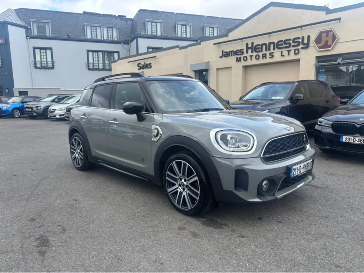 Mini Countryman C-MAN E ALL4 EXCLUSIVE - Image 1