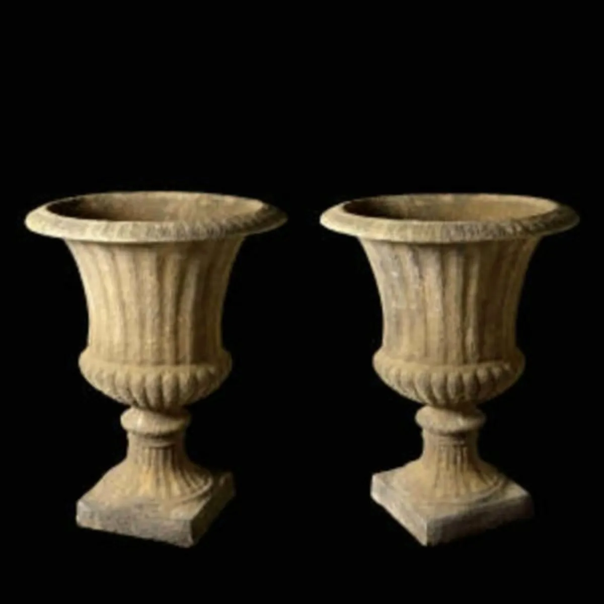 Heathfield Urn – EG010 - Image 1