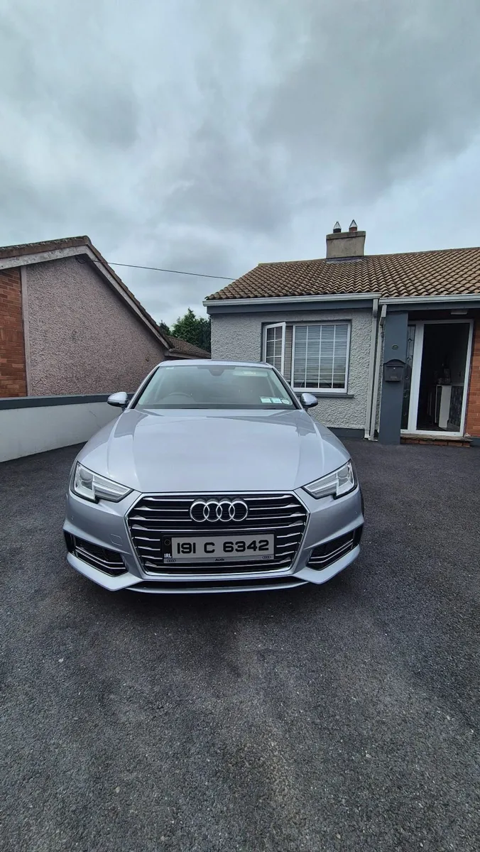 Audi A4 SE Limousine 2.0TDI S-TRONIC 150HP - Image 1