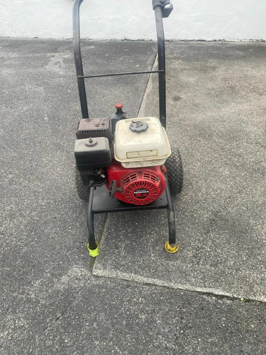 Honda Power Washer - Image 1