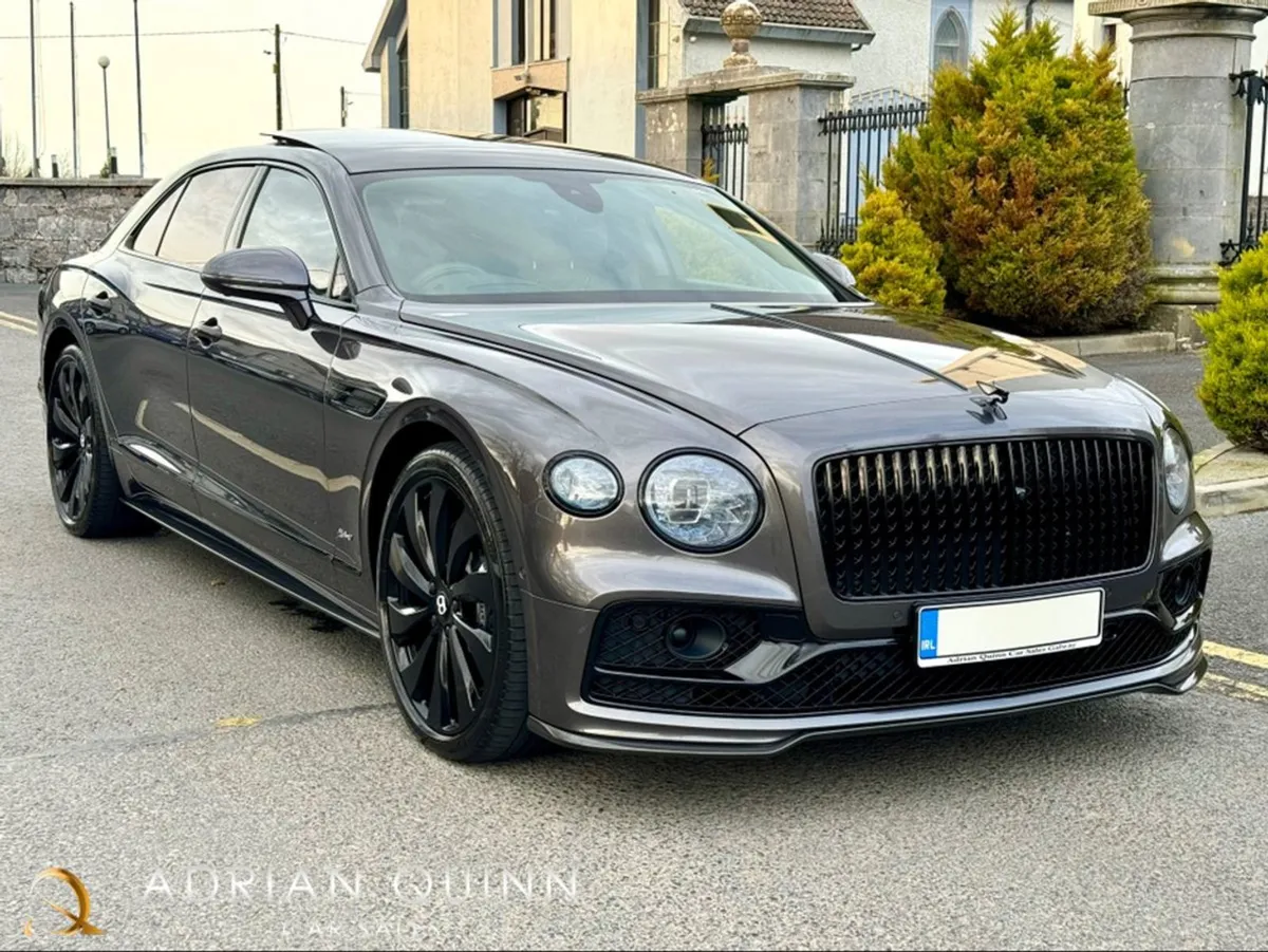 Bentley Flying Spur 3.0 V6 Hybrid Auto huge Spec - Image 4