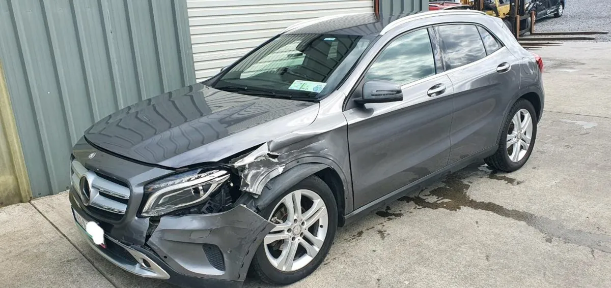 152 MERCEDES GLA AUTO - Image 3