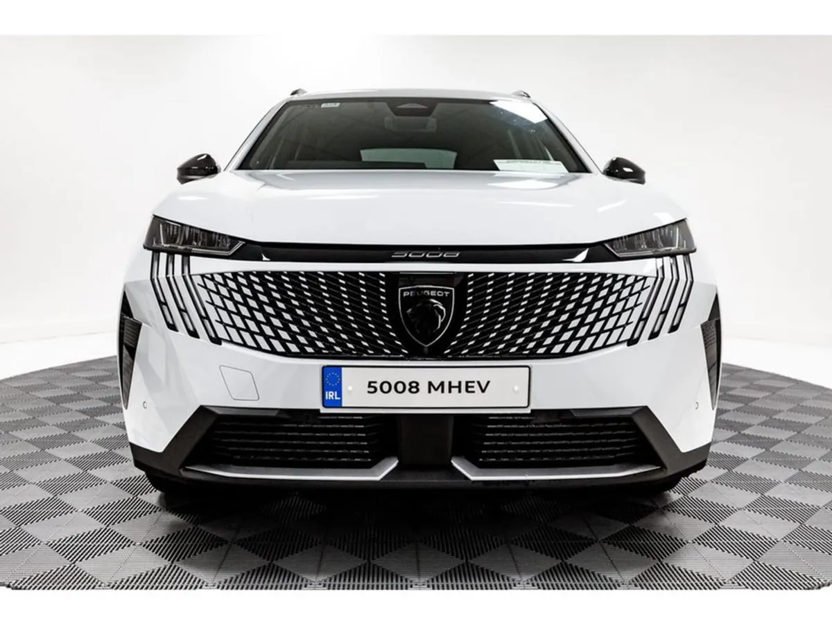 Peugeot 5008 Allure Hybrid Automatic - Image 2