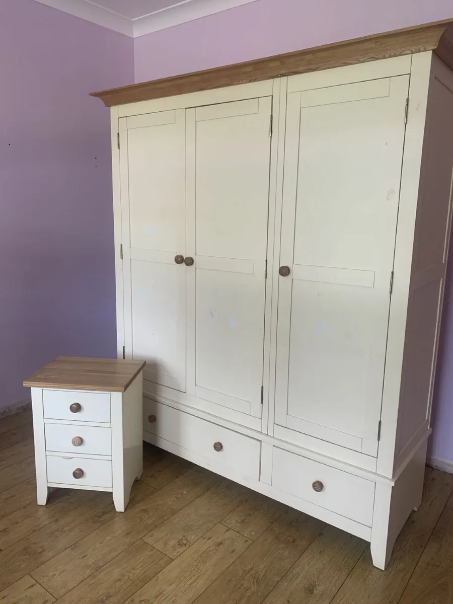 Bedroom furniture bed wardrobe locker etc - Image 3