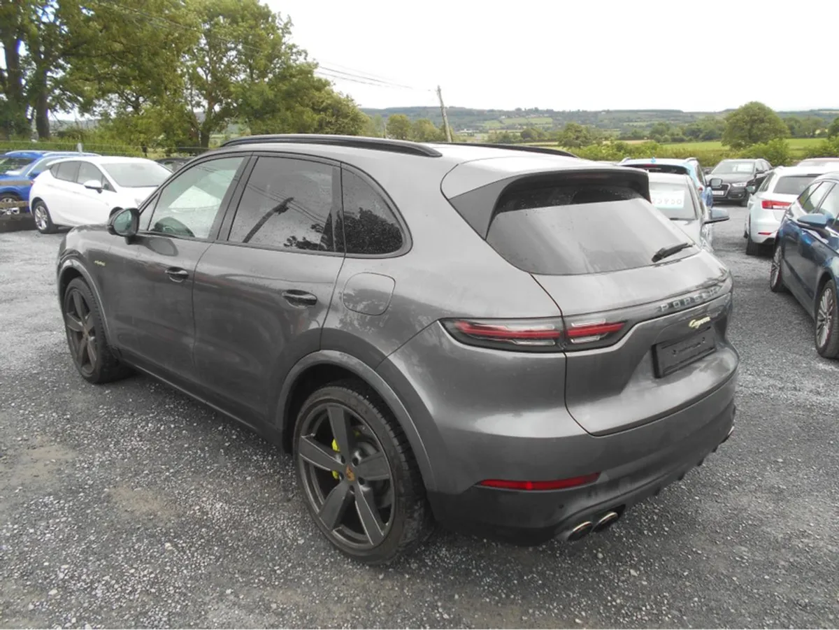 Porsche Cayenne V6 Platinum ED E-hybrid - Image 4