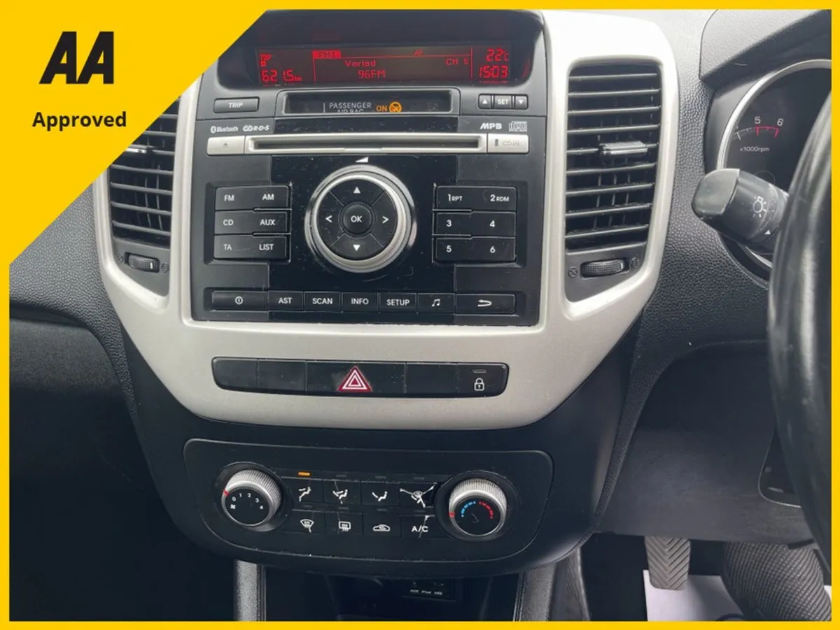 Kia Venga Elite 5DR Free Delivery - Image 3