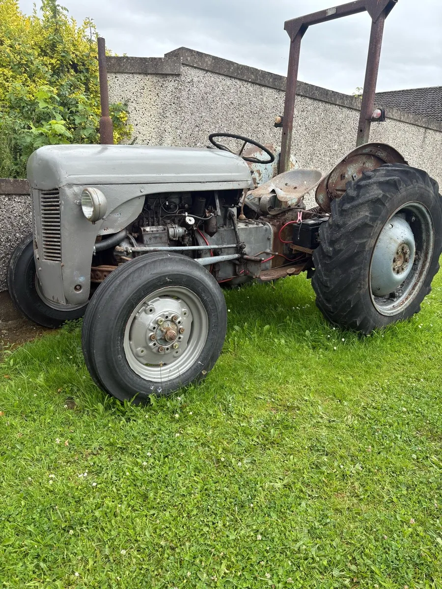 Massey Ferguson diesel 20 - Image 1