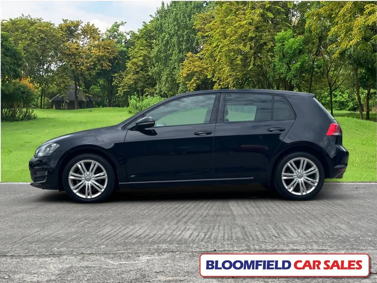 Volkswagen Golf 1.4 Petrol TSI Highline// Immacul - Image 4