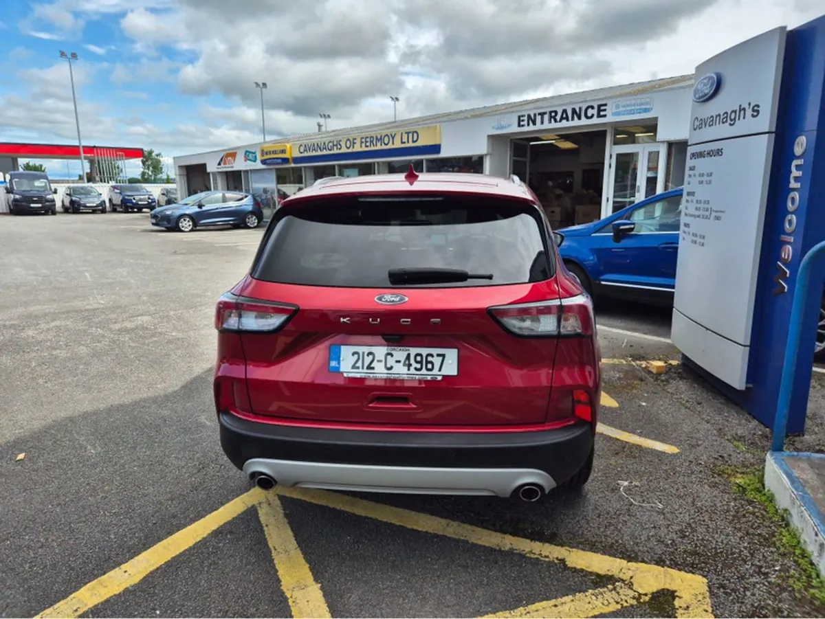 Ford Kuga Titanium 1.5 TD 120 S6.2 M6 F 4DR - Image 3
