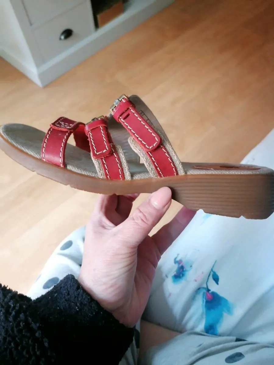 Beautiful ladies Doc Martin sandles - Image 1