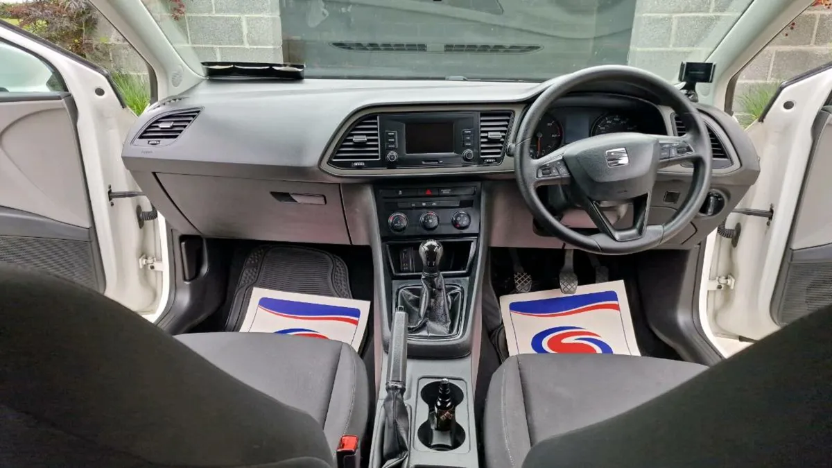 ✨️2018 SEAT LEON 1.6TDI ESTATE NCT+TAX🔵 - Image 2