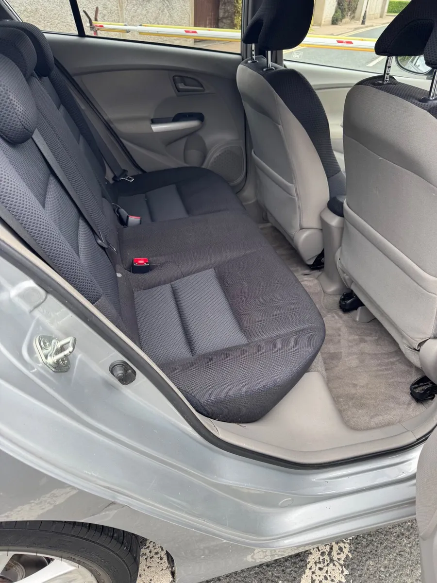 Honda Insight 2010 - Image 3