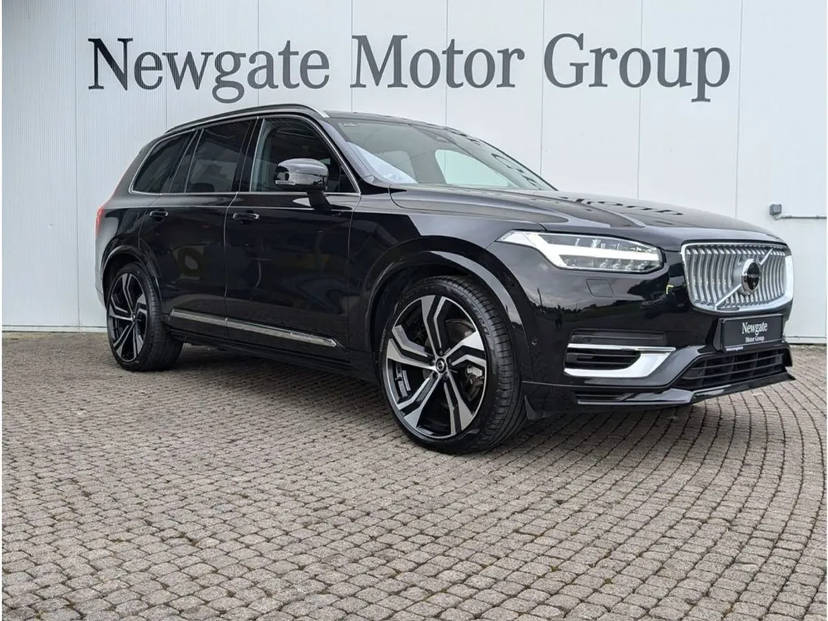 Volvo XC90 Recharge T8 Ultimate AWD - Image 3