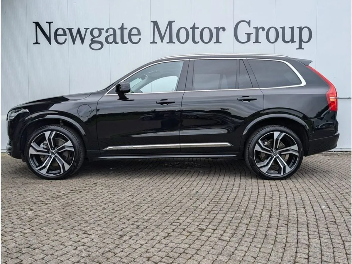 Volvo XC90 Recharge T8 Ultimate AWD - Image 4