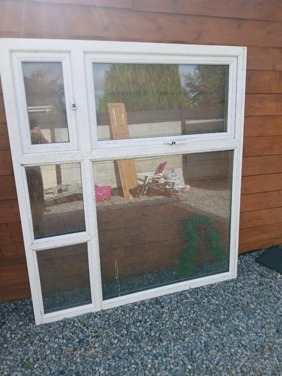 Window and door - Image 4