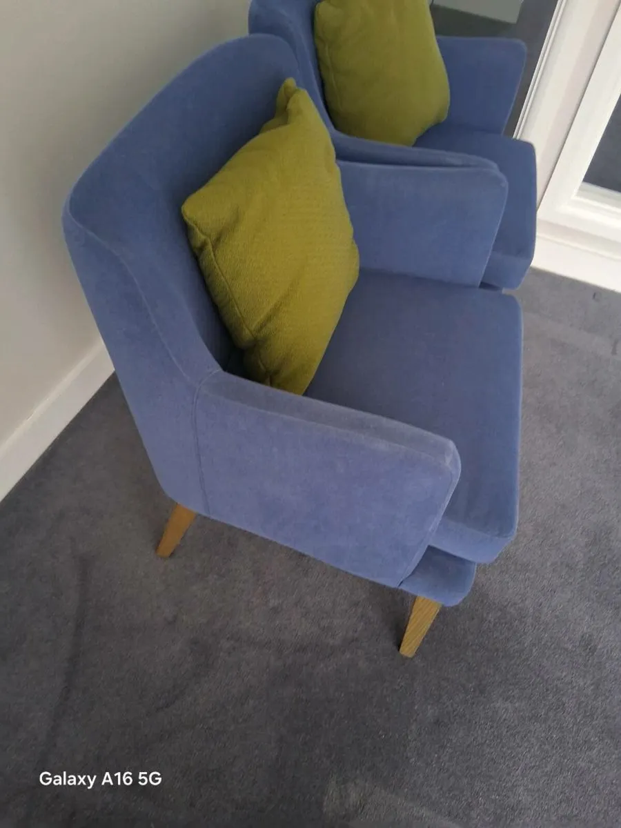 chairs - Image 2