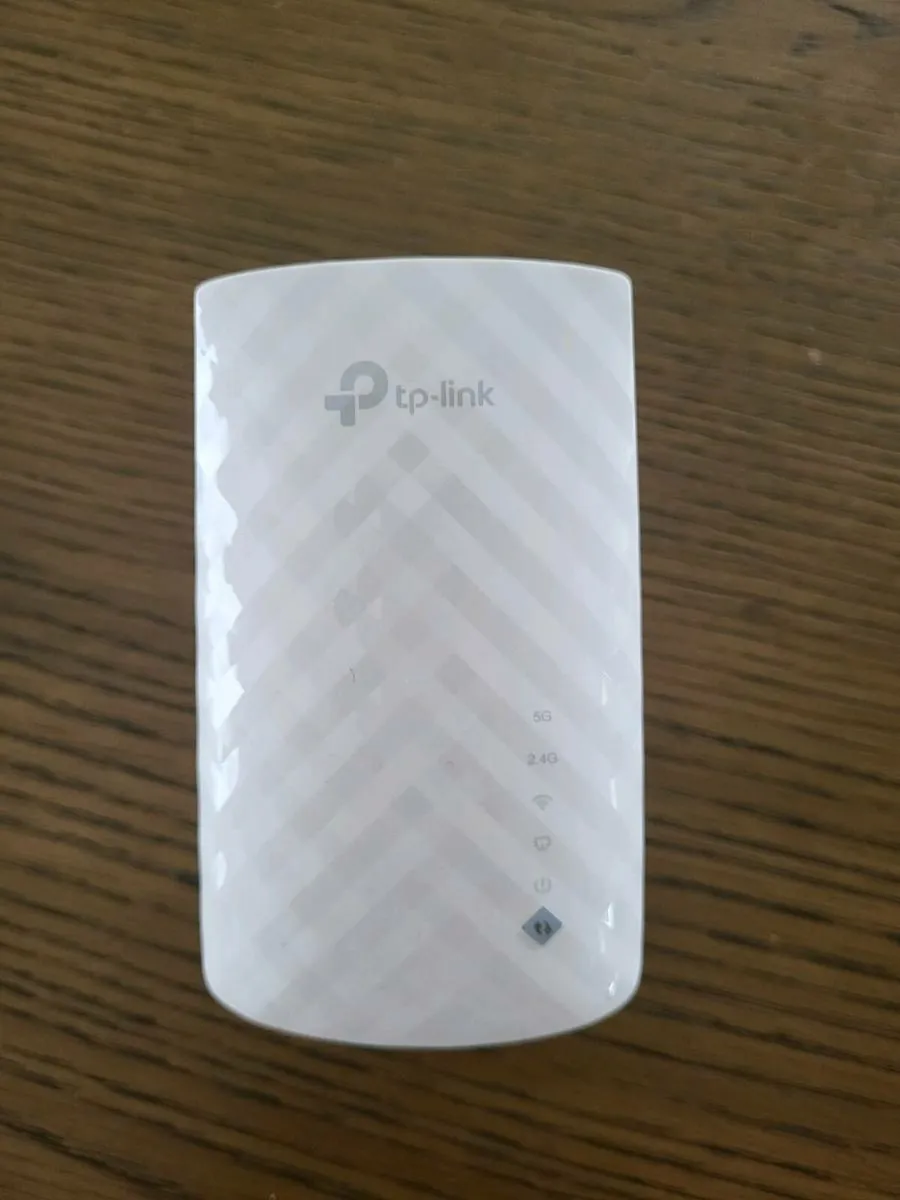 TP Link WiFi Range Extender - Image 3
