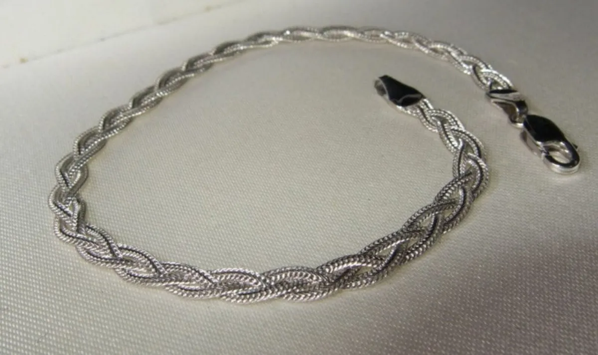 Vintage Hallmarked White Gold 'Weave' Bracelet - Image 3
