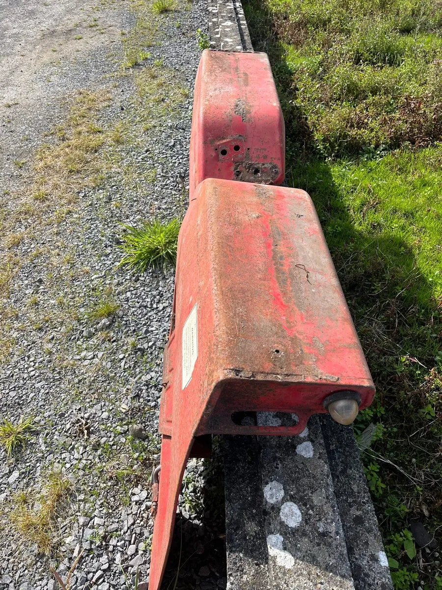 Massey 135 - Image 3