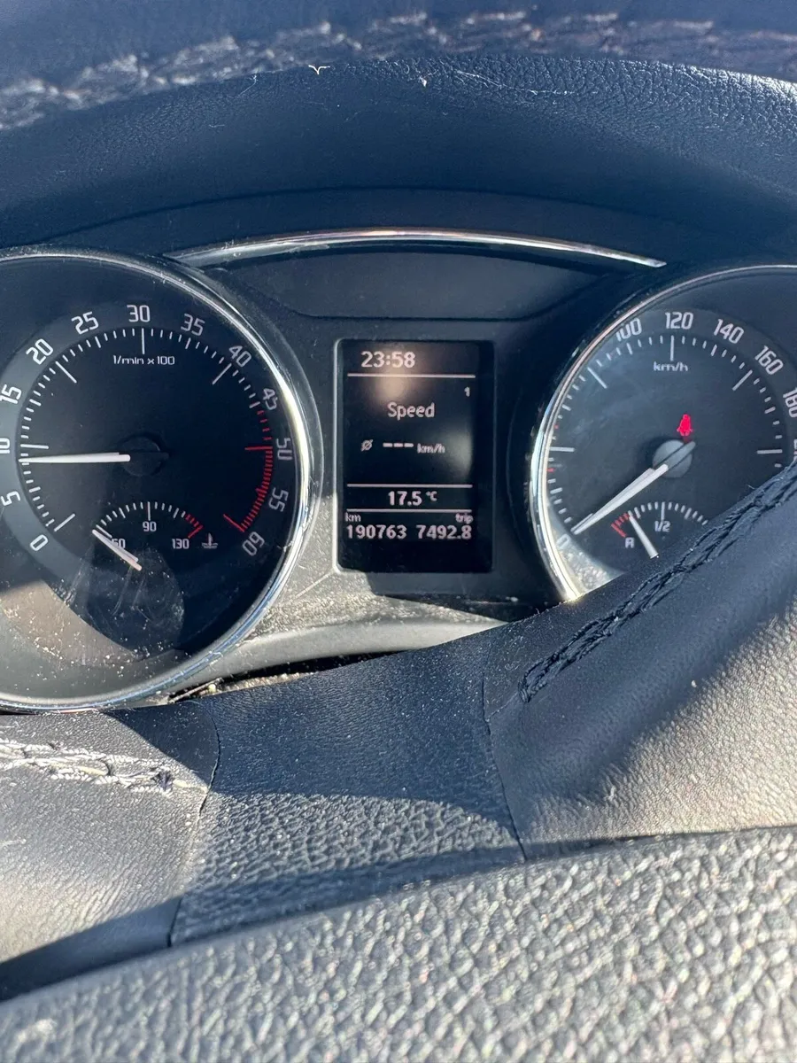 Skoda Superb ✅ 1.9 TDi 🚗 - Image 3