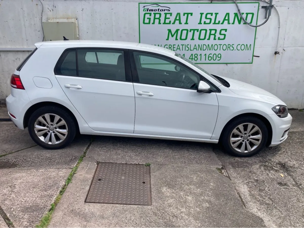 Volkswagen Golf Comfortline 1.6 TDI Manual 5speed - Image 4
