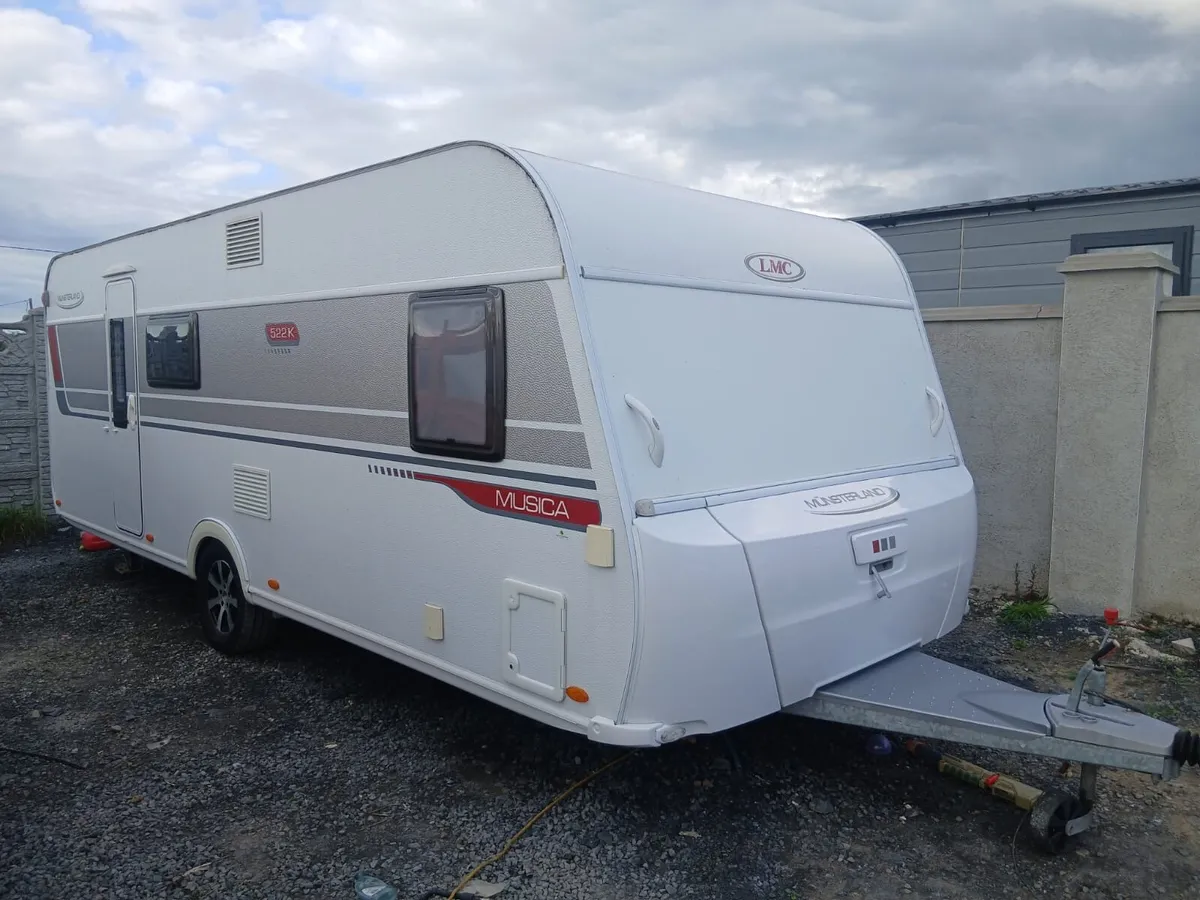 6 berth caravan - Image 1