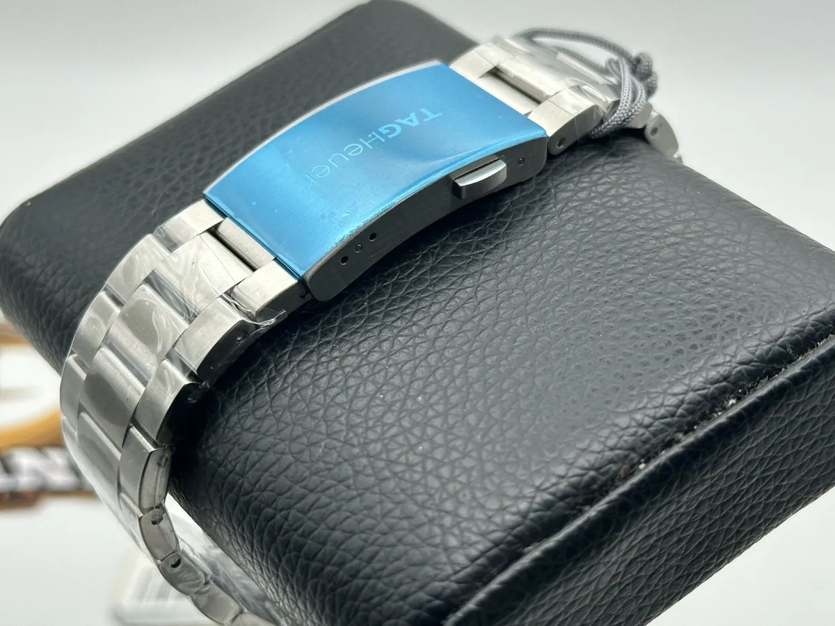 TAGHeuer | F1 Chronograph | Gulf - Image 4