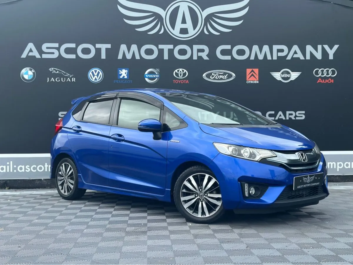 Honda Fit Hybrid - Image 2