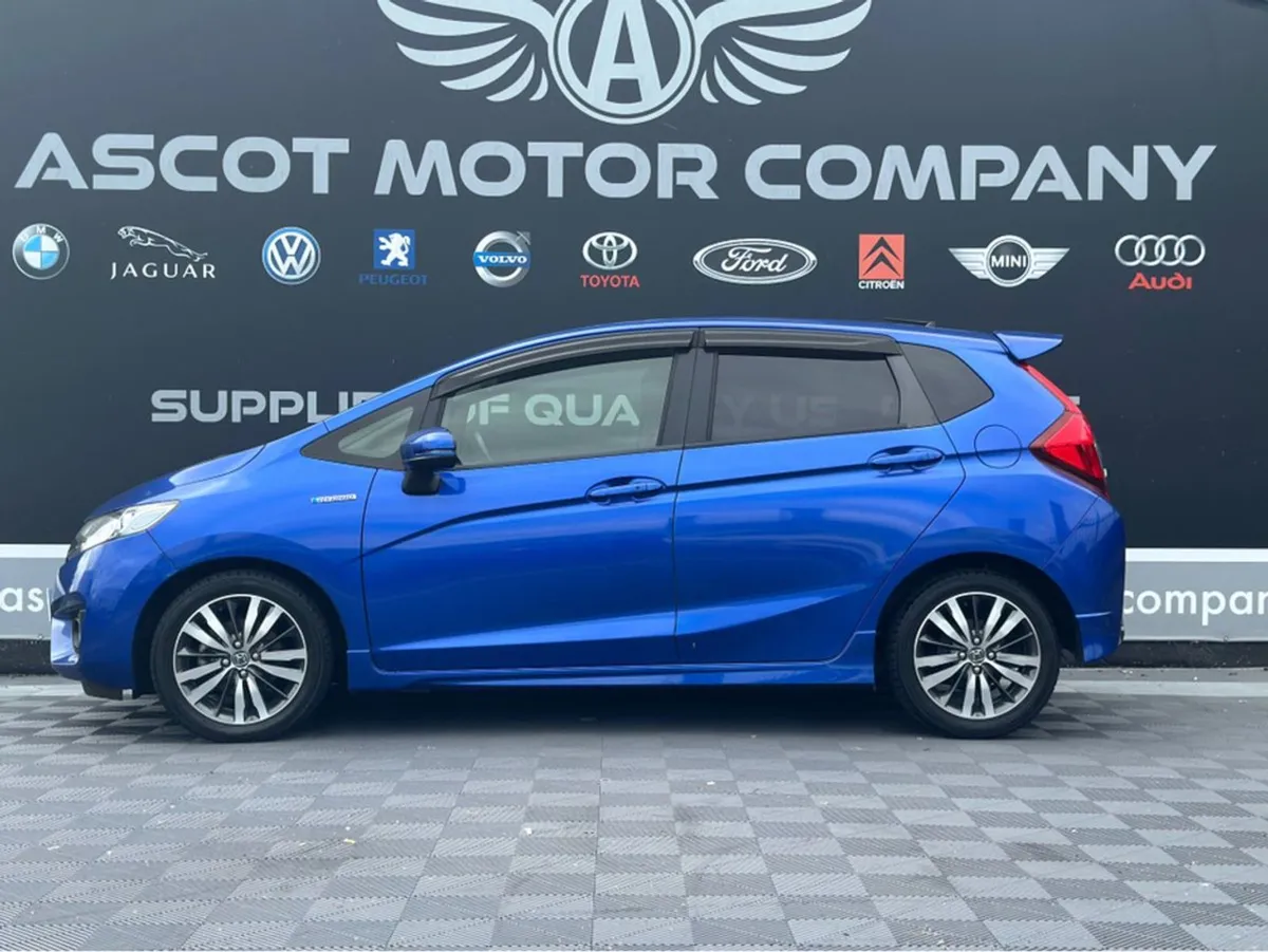 Honda Fit Hybrid - Image 3