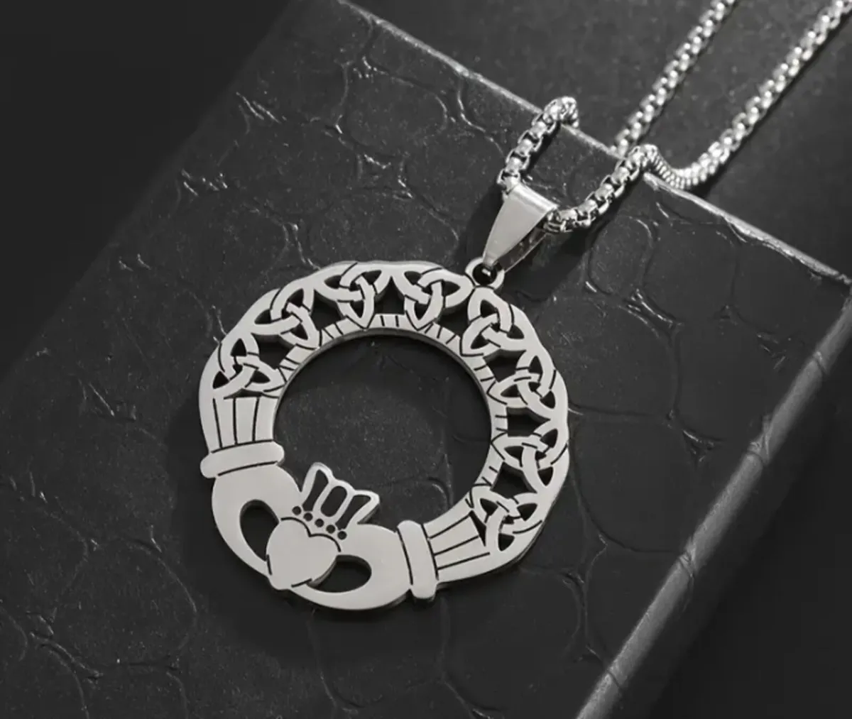 Silver Cladagh Pendant - Image 1