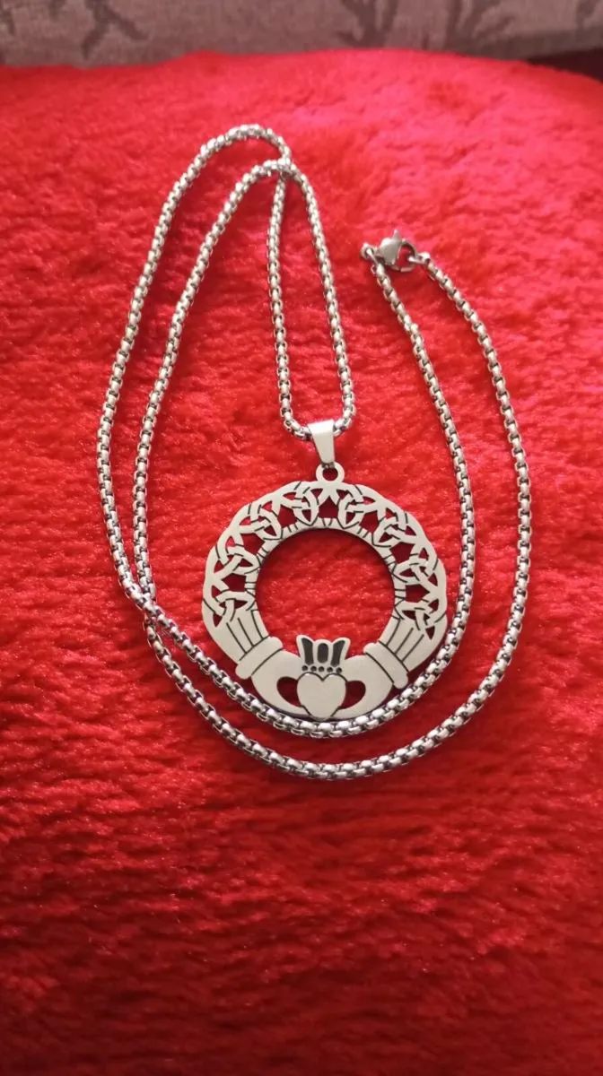 Silver Cladagh Pendant - Image 2