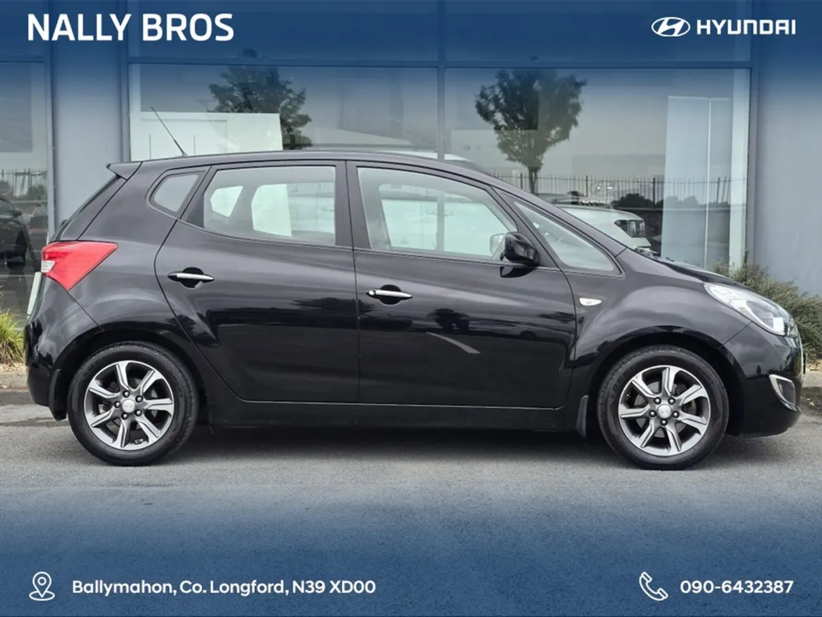 Hyundai ix20 Deluxe 5DR - Image 2