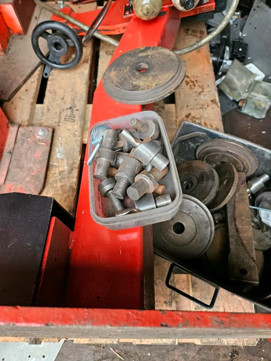 Rivet press - Image 3