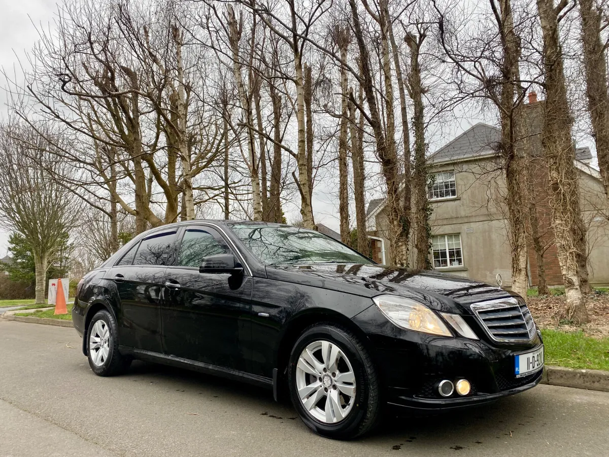 2011 Mercedes Benz e200 cdi immaculate - Image 1
