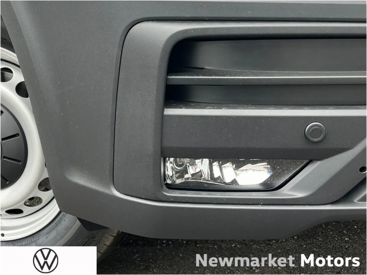 Volkswagen Crafter 30 2.0tdi 140BHP 6 Speed Mediu - Image 2