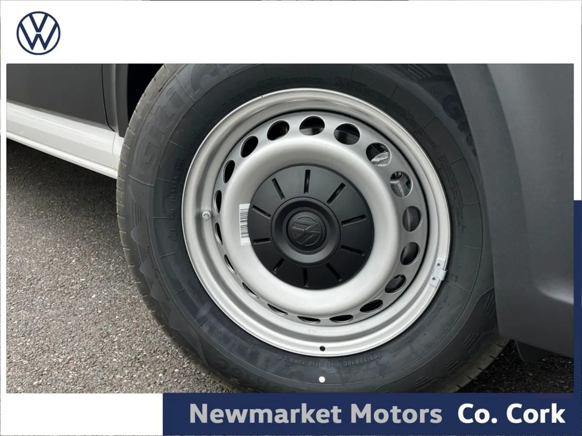 Volkswagen Crafter 30 2.0tdi 140BHP 6 Speed Mediu - Image 3